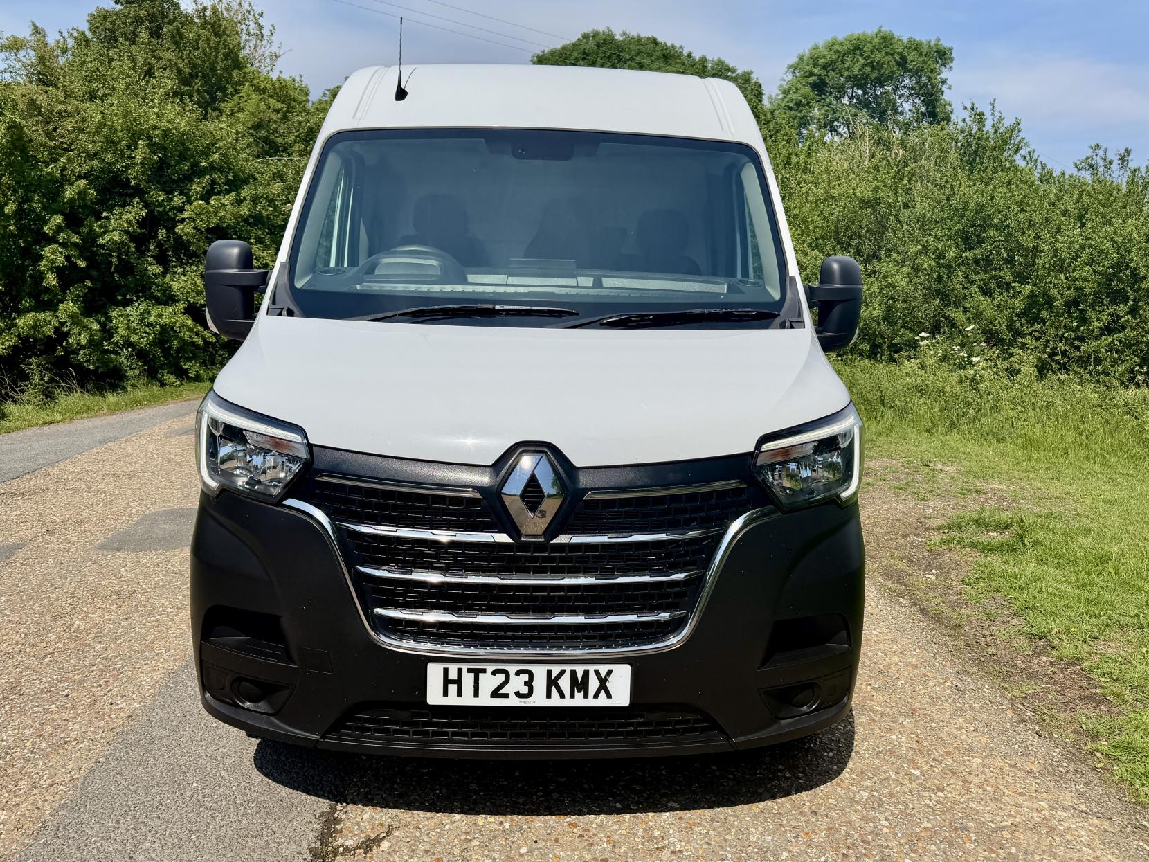 2023 Renault Master 2.3 dCi 35 Business+ Panel Van 4dr Diesel Manual FWD LWB Medium Roof Euro 6 (135 ps) - Thumbnail 7