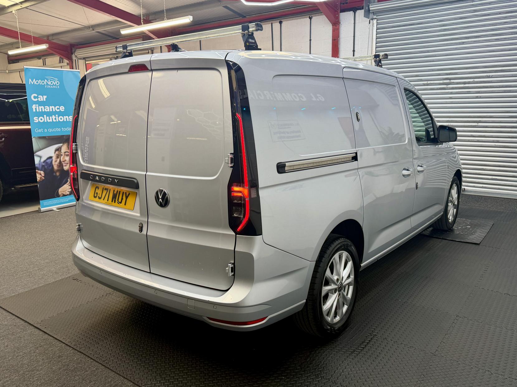 2021 Volkswagen Caddy Maxi 2.0 TDI C20 Commerce Pro Panel Van 6dr Diesel Manual LWB Euro 6 (s/s) (102 ps) - Thumbnail 5