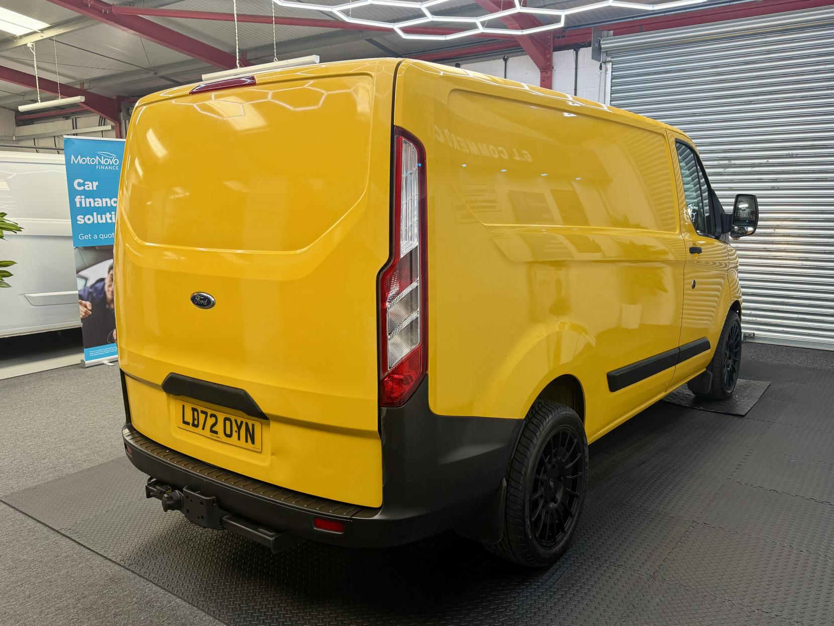 2022 Ford Transit Custom 2.0 340 EcoBlue Leader Panel Van 5dr Diesel Manual L1 H1 Euro 6 (s/s) (130 ps) - Thumbnail 7