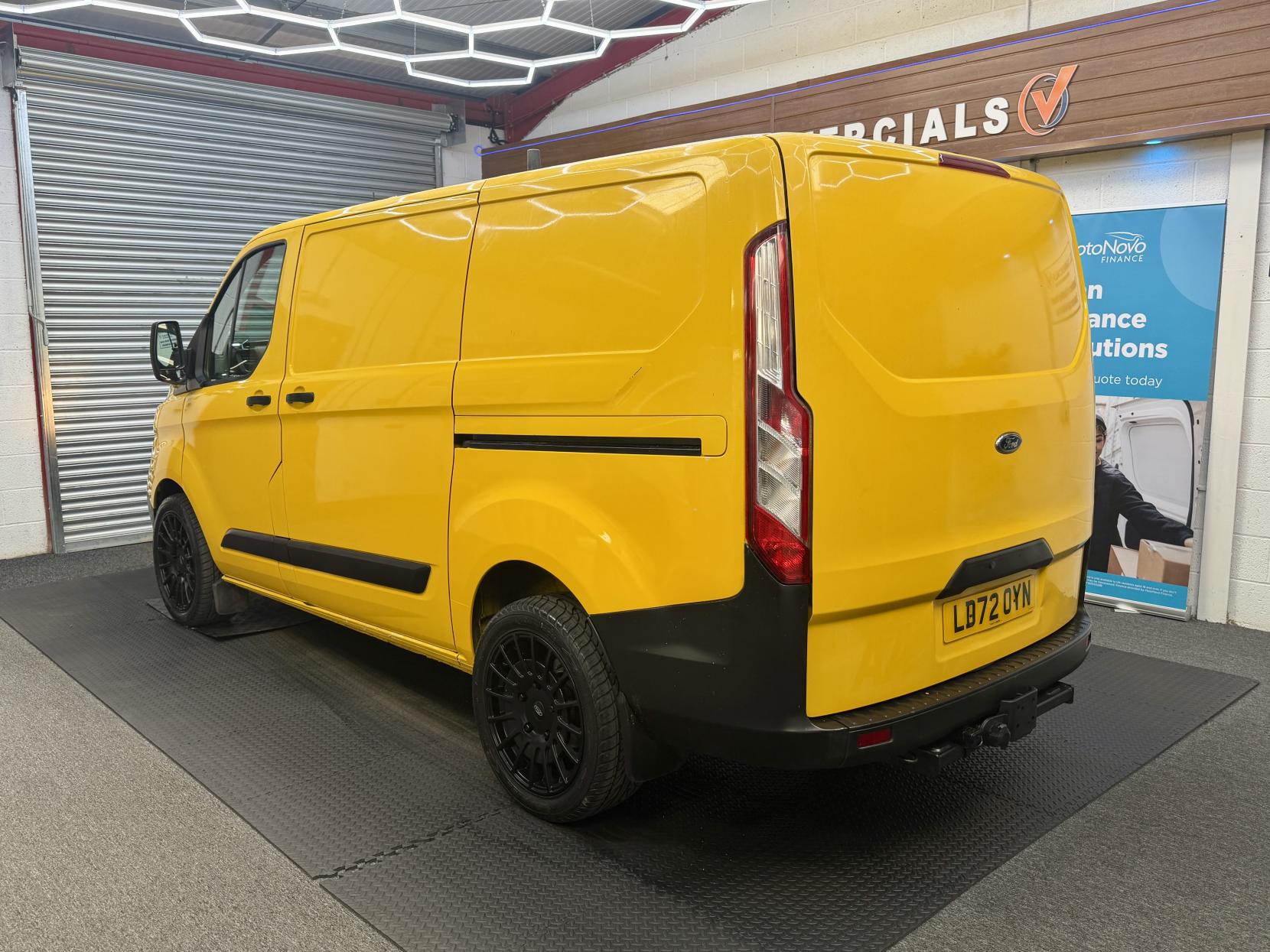 2022 Ford Transit Custom 2.0 340 EcoBlue Leader Panel Van 5dr Diesel Manual L1 H1 Euro 6 (s/s) (130 ps) - Thumbnail 6