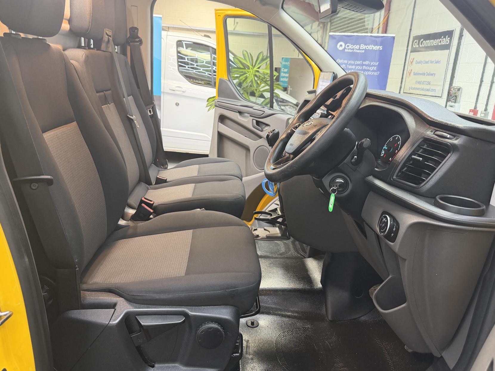 2022 Ford Transit Custom 2.0 340 EcoBlue Leader Panel Van 5dr Diesel Manual L1 H1 Euro 6 (s/s) (130 ps) - Thumbnail 10