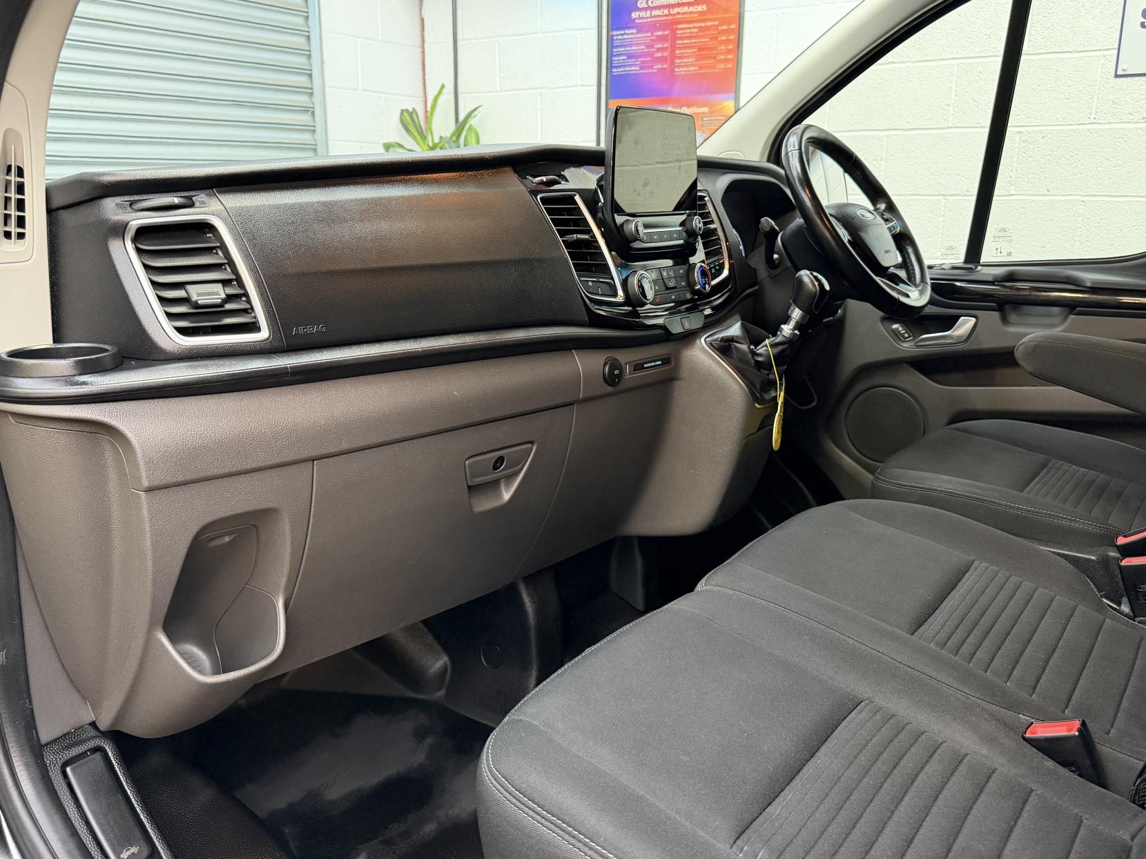2021 Ford Transit Custom 2.0 280 EcoBlue Limited Panel Van 5dr Diesel Manual L1 H1 Euro 6 (s/s) (130 ps) - Thumbnail 20
