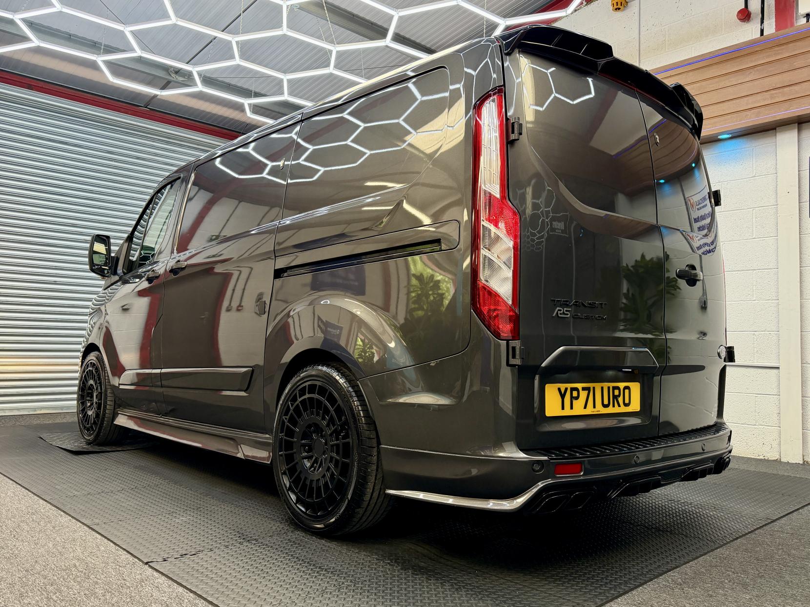 2021 Ford Transit Custom 2.0 280 EcoBlue Limited Panel Van 5dr Diesel Manual L1 H1 Euro 6 (s/s) (130 ps) - Thumbnail 5