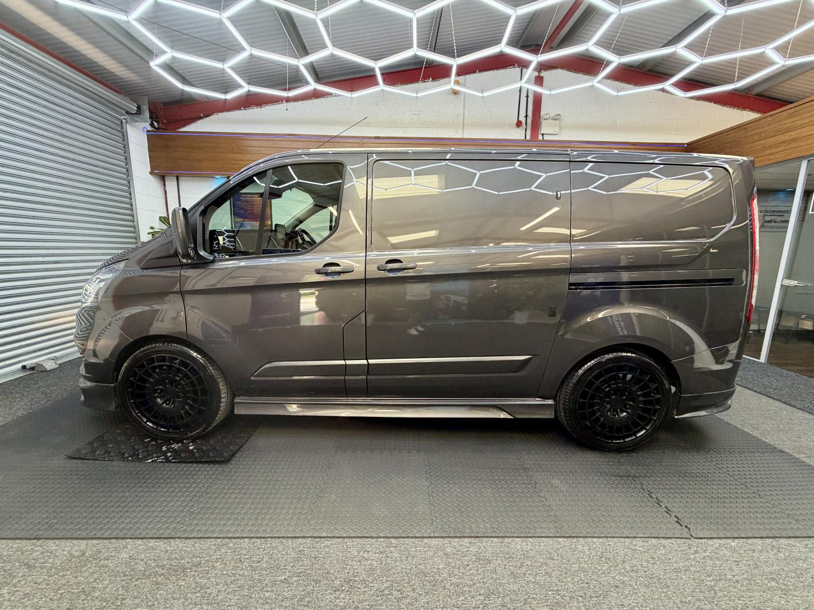 2021 Ford Transit Custom 2.0 280 EcoBlue Limited Panel Van 5dr Diesel Manual L1 H1 Euro 6 (s/s) (130 ps) - Thumbnail 9