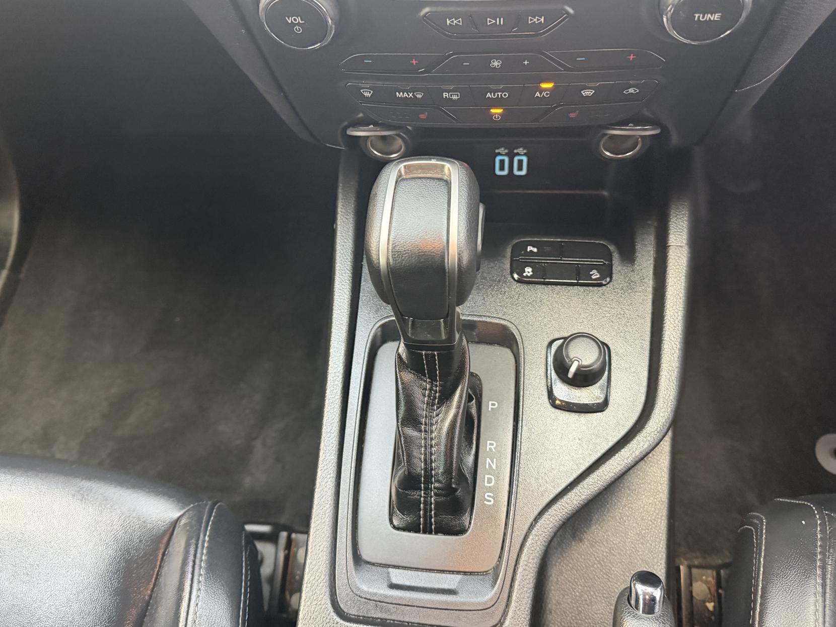 2023 Ford Ranger 2.0 EcoBlue Limited Pickup Double Cab 4dr Diesel Auto 4WD Euro 6 (s/s) (170 ps) - Thumbnail 26