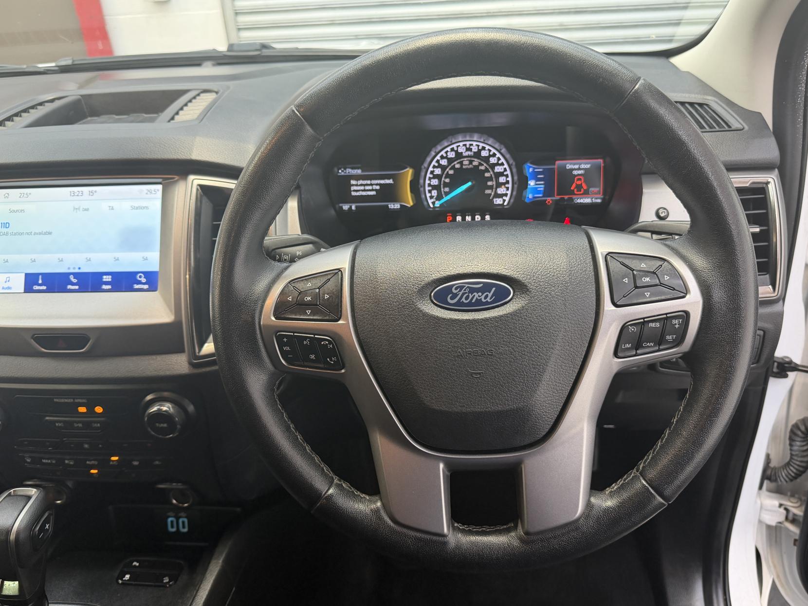 2023 Ford Ranger 2.0 EcoBlue Limited Pickup Double Cab 4dr Diesel Auto 4WD Euro 6 (s/s) (170 ps) - Thumbnail 23