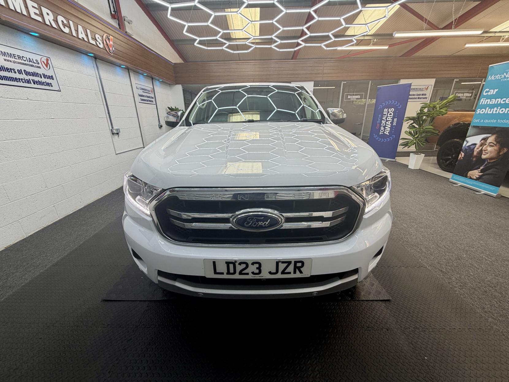 2023 Ford Ranger 2.0 EcoBlue Limited Pickup Double Cab 4dr Diesel Auto 4WD Euro 6 (s/s) (170 ps) - Thumbnail 8