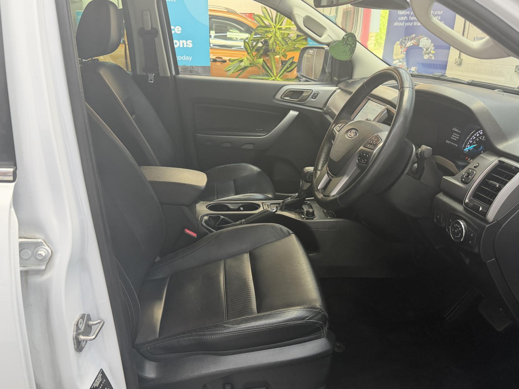 2023 Ford Ranger 2.0 EcoBlue Limited Pickup Double Cab 4dr Diesel Auto 4WD Euro 6 (s/s) (170 ps) - Thumbnail 18