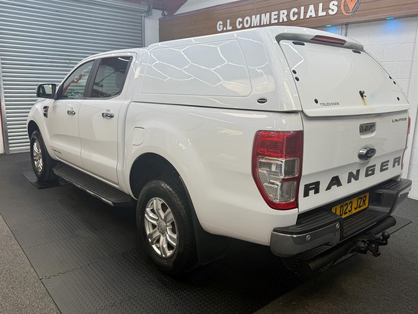 2023 Ford Ranger 2.0 EcoBlue Limited Pickup Double Cab 4dr Diesel Auto 4WD Euro 6 (s/s) (170 ps) - Thumbnail 2