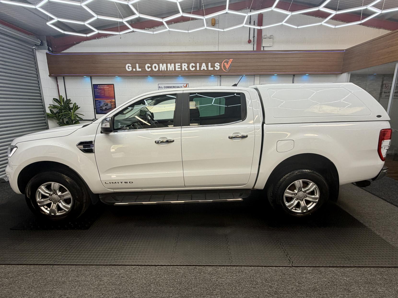 2023 Ford Ranger 2.0 EcoBlue Limited Pickup Double Cab 4dr Diesel Auto 4WD Euro 6 (s/s) (170 ps) - Thumbnail 4