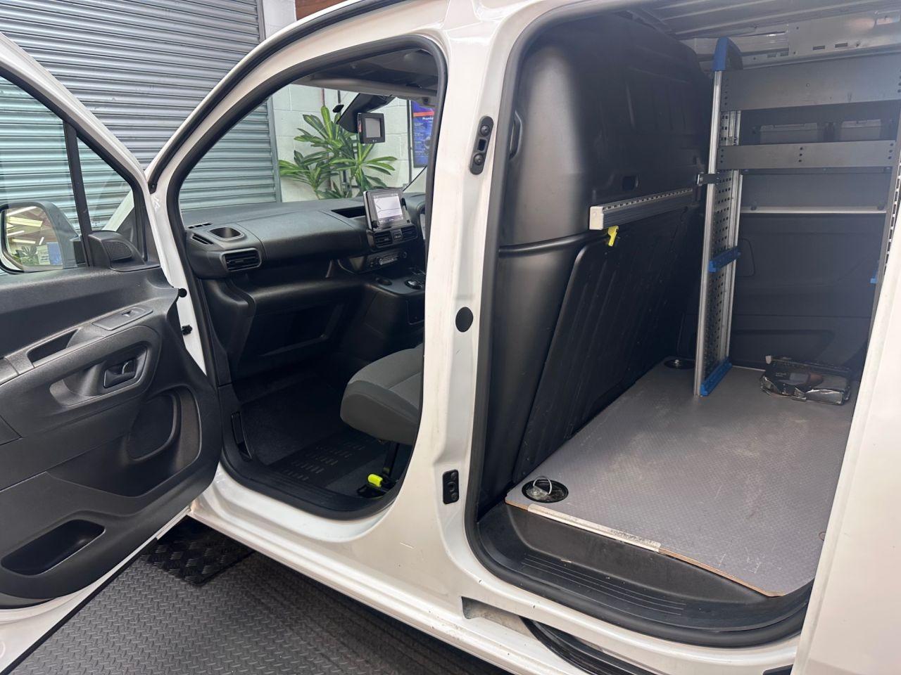 Citroen Berlingo 1.5 BlueHDi 950 Driver XL Pro Panel Van 6dr Diesel EAT8 LWB Euro 6 (s/s) (130 ps)