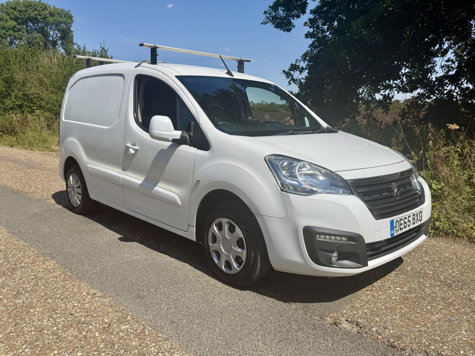 2016 Peugeot Partner 1.6 HDi 625 Professional Panel Van 4dr Diesel Manual L1 (131 g/km, 75 bhp) - Thumbnail 6