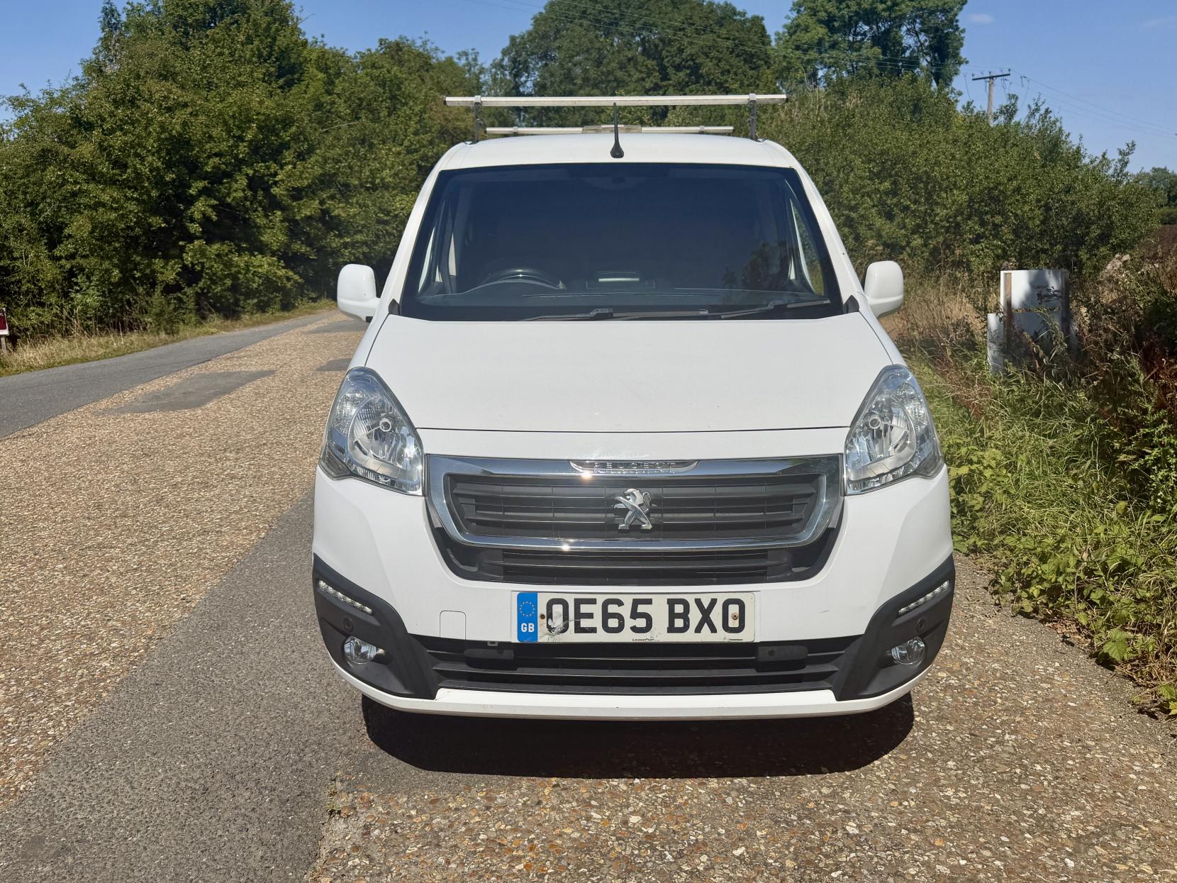 2016 Peugeot Partner 1.6 HDi 625 Professional Panel Van 4dr Diesel Manual L1 (131 g/km, 75 bhp) - Thumbnail 7