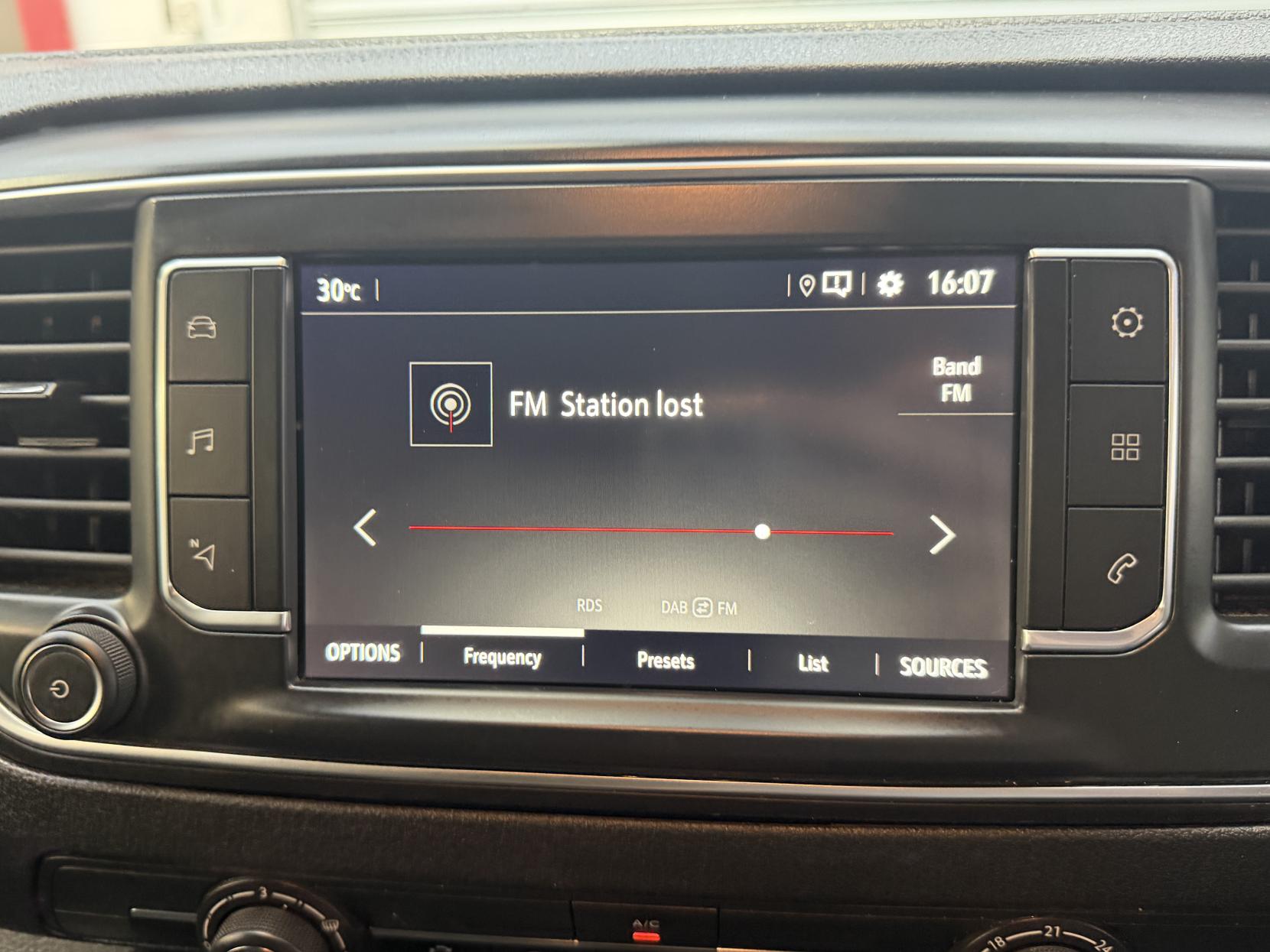 2022 Vauxhall Vivaro 1.5 Turbo D 2900 Dynamic Panel Van 6dr Diesel Manual L1 H1 Euro 6 (s/s) (100 ps) - Thumbnail 15