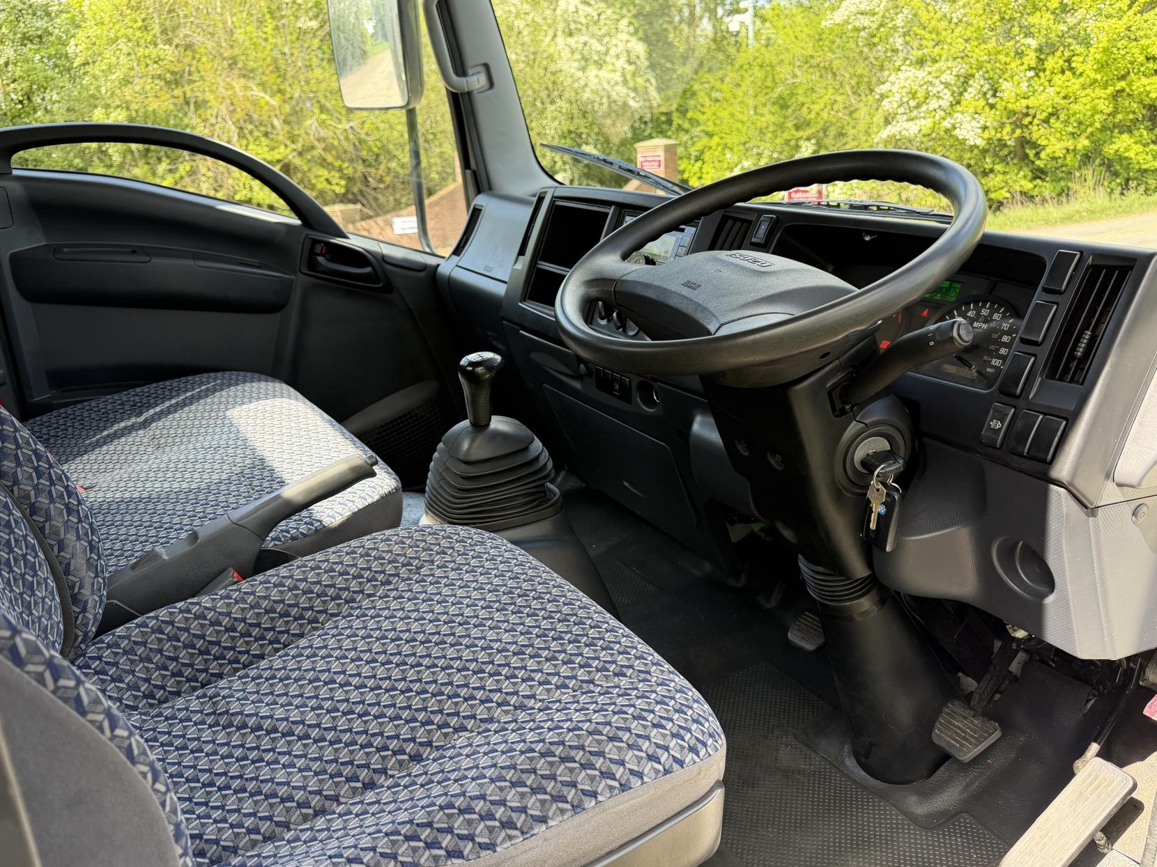 2023 Isuzu Grafter 1.9D N35 Green Dropside 2dr Diesel Manual RWD LWB Euro 6 (TRW) (125 ps) - Thumbnail 18