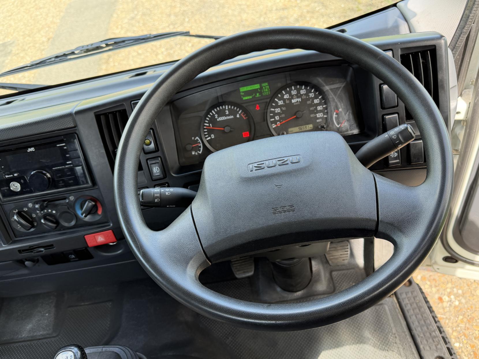 2023 Isuzu Grafter 1.9D N35 Green Dropside 2dr Diesel Manual RWD LWB Euro 6 (TRW) (125 ps) - Thumbnail 16
