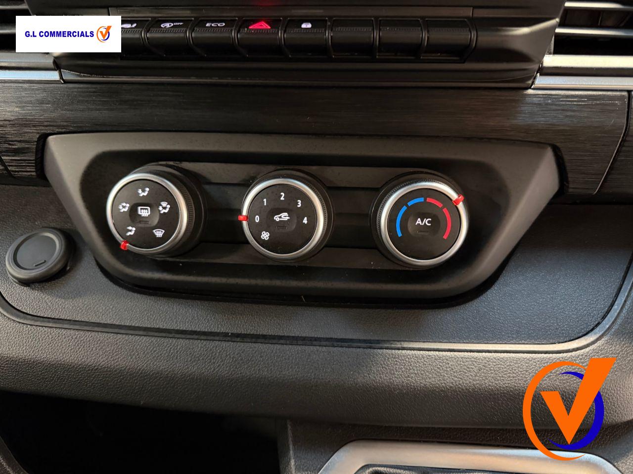 Renault Trafic 2.0 dCi Blue LL30 Sport Panel Van 5dr Diesel Manual L2 H1 Euro 6 (s/s) (130 ps)