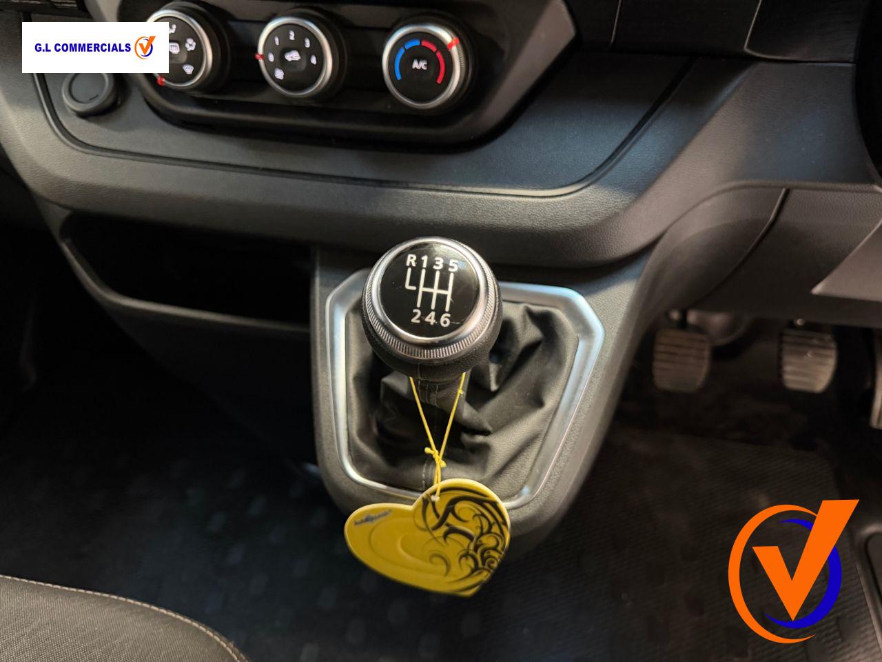 Renault Trafic 2.0 dCi Blue LL30 Sport Panel Van 5dr Diesel Manual L2 H1 Euro 6 (s/s) (130 ps)