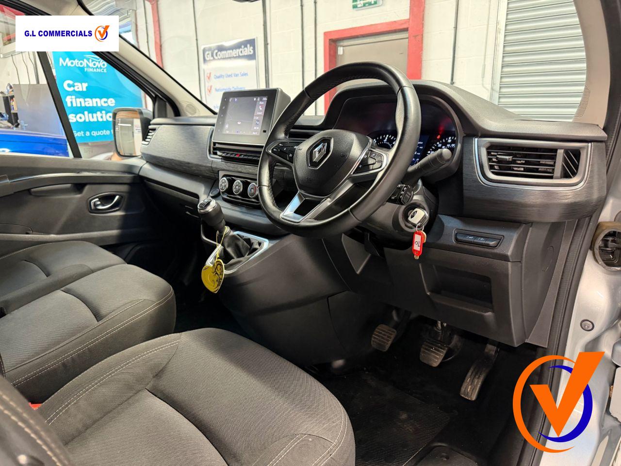 Renault Trafic 2.0 dCi Blue LL30 Sport Panel Van 5dr Diesel Manual L2 H1 Euro 6 (s/s) (130 ps)