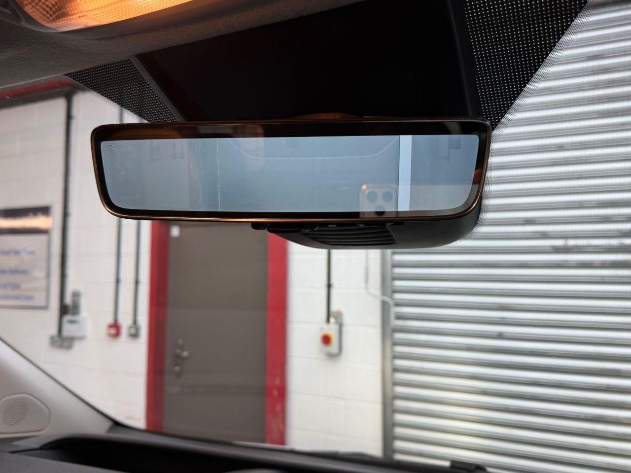 Ford Transit Custom 2.0 320 EcoBlue Limited Crew Van Double Cab 5dr Diesel Auto L2 H1 Euro 6 (130 ps)