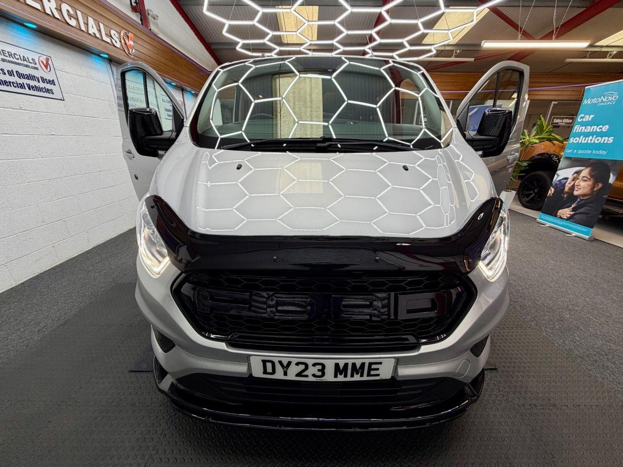 Ford Transit Custom 2.0 320 EcoBlue Limited Crew Van Double Cab 5dr Diesel Auto L2 H1 Euro 6 (130 ps)