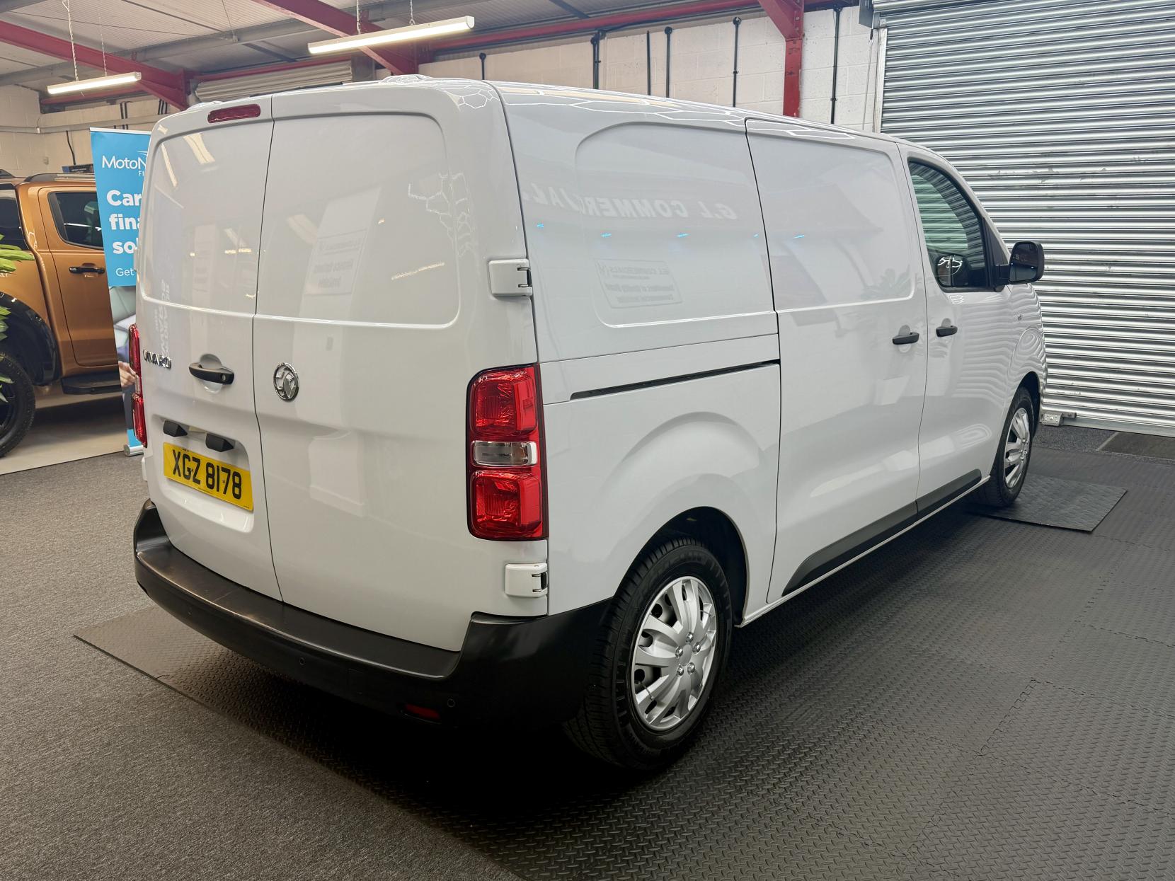 Vauxhall Vivaro 1.5 Turbo D 2700 Dynamic Panel Van 6dr Diesel Manual L1 H1 Euro 6 (s/s) (120 ps)