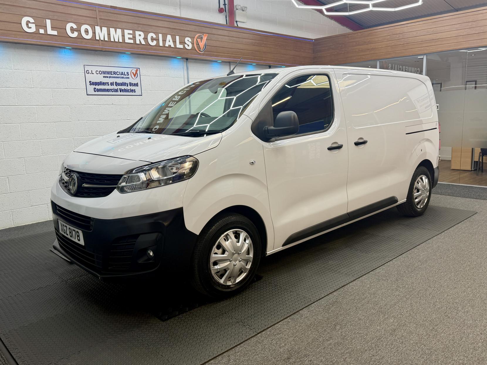 Vauxhall Vivaro 1.5 Turbo D 2700 Dynamic Panel Van 6dr Diesel Manual L1 H1 Euro 6 (s/s) (120 ps)