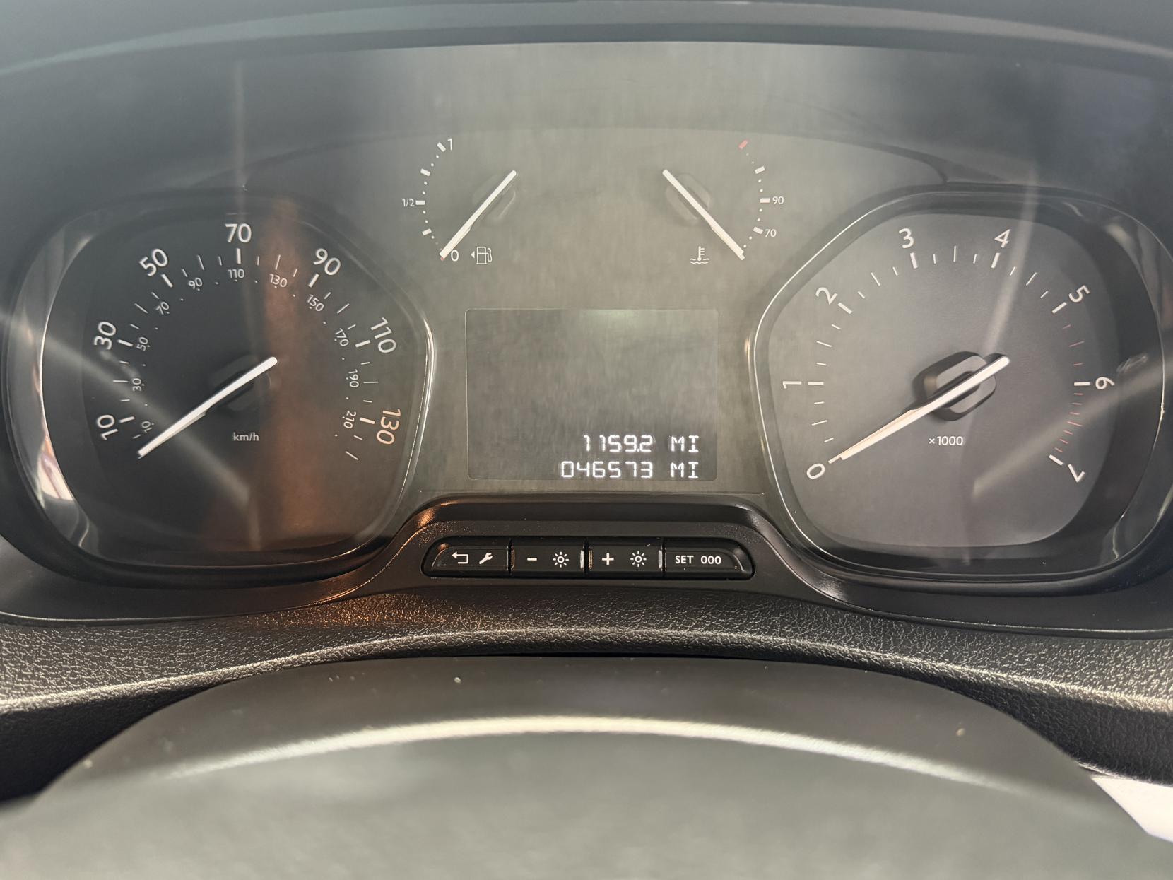 Vauxhall Vivaro 1.5 Turbo D 2700 Dynamic Panel Van 6dr Diesel Manual L1 H1 Euro 6 (s/s) (120 ps)