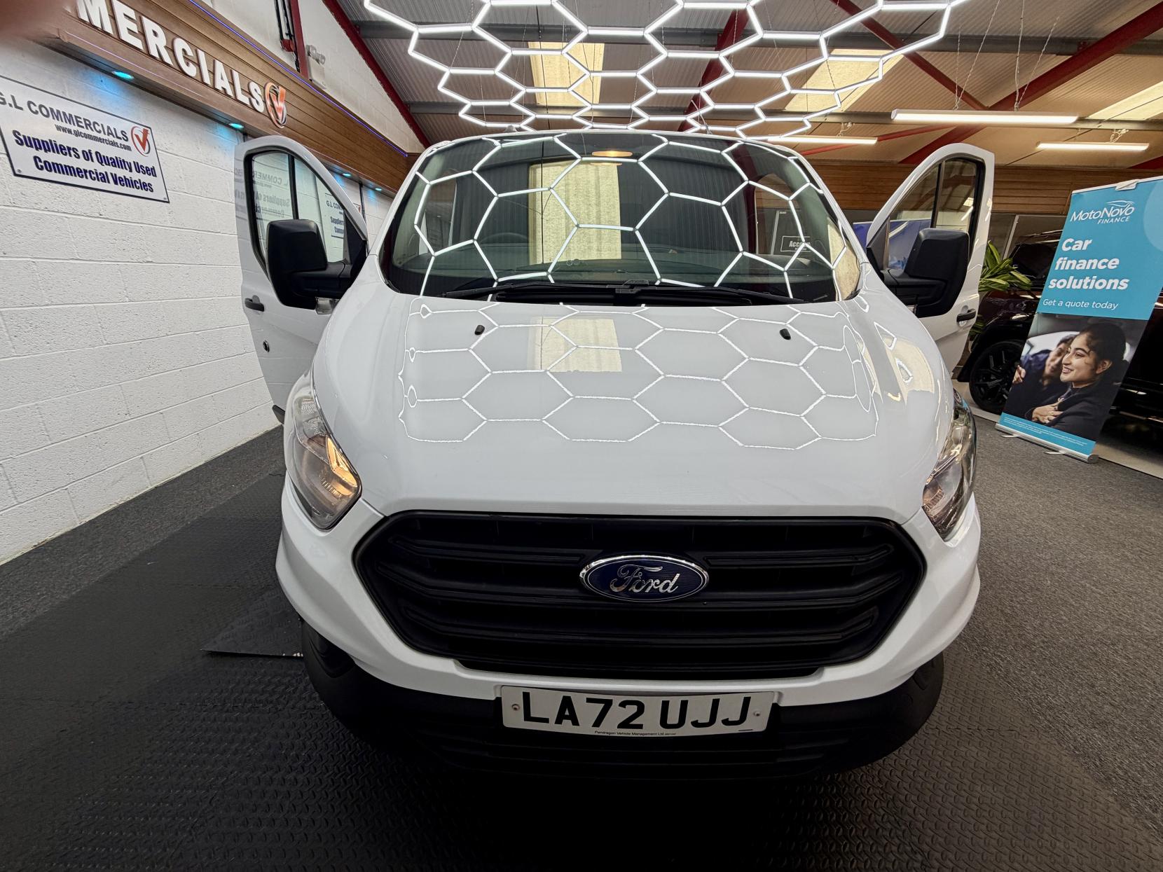 2023 Ford Transit Custom 2.0 300 EcoBlue Leader Panel Van 5dr Diesel Manual L2 H1 Euro 6 (s/s) (130 ps) - Thumbnail 3