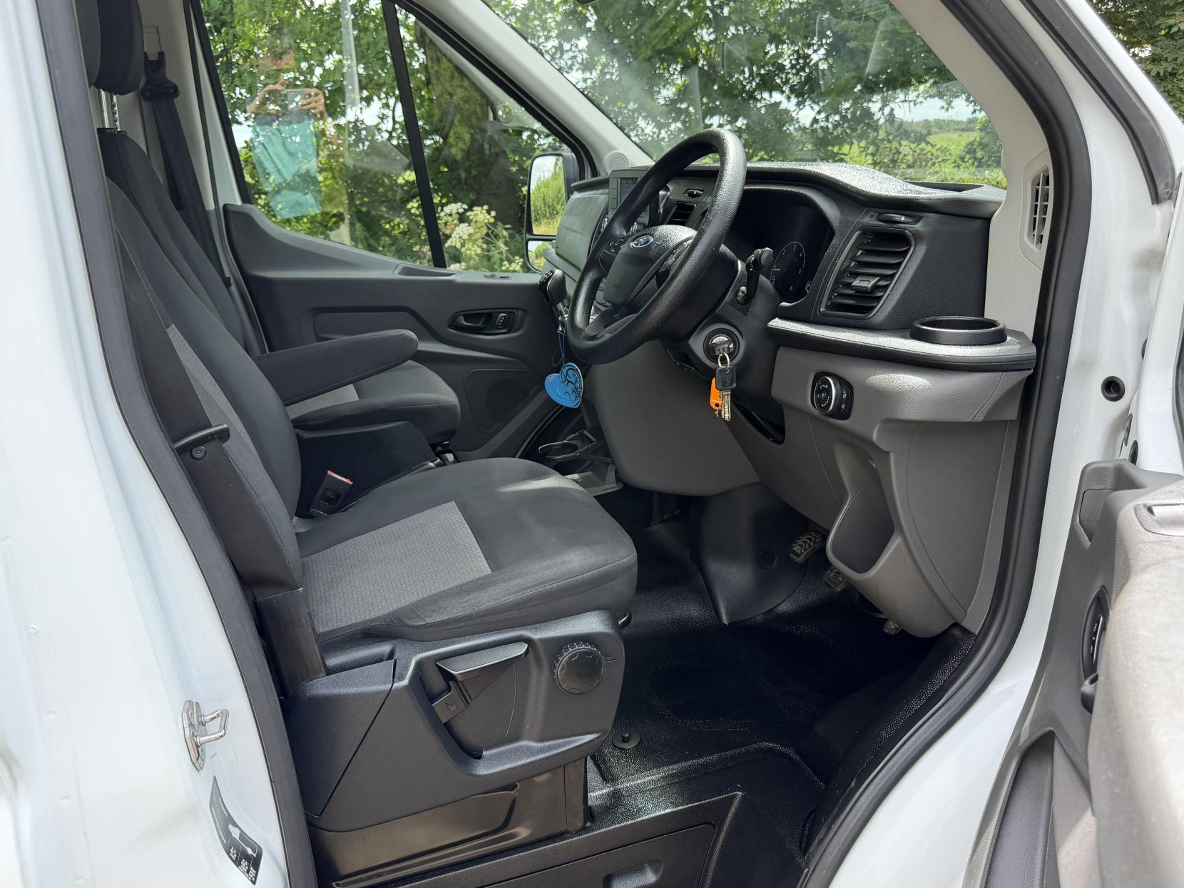 2023 Ford Transit 2.0 350 EcoBlue Leader Panel Van 5dr Diesel Manual RWD L3 H3 Euro 6 (s/s) (130 ps) - Thumbnail 9