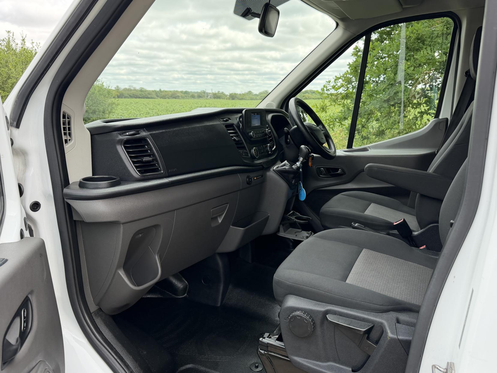 2023 Ford Transit 2.0 350 EcoBlue Leader Panel Van 5dr Diesel Manual RWD L3 H3 Euro 6 (s/s) (130 ps) - Thumbnail 17