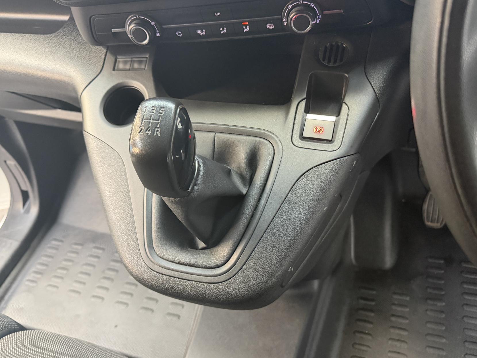 2021 Citroen Berlingo 1.5 BlueHDi 650 Enterprise M Pro Panel Van 5dr Diesel Manual SWB Euro 6 (75 ps) - Thumbnail 17