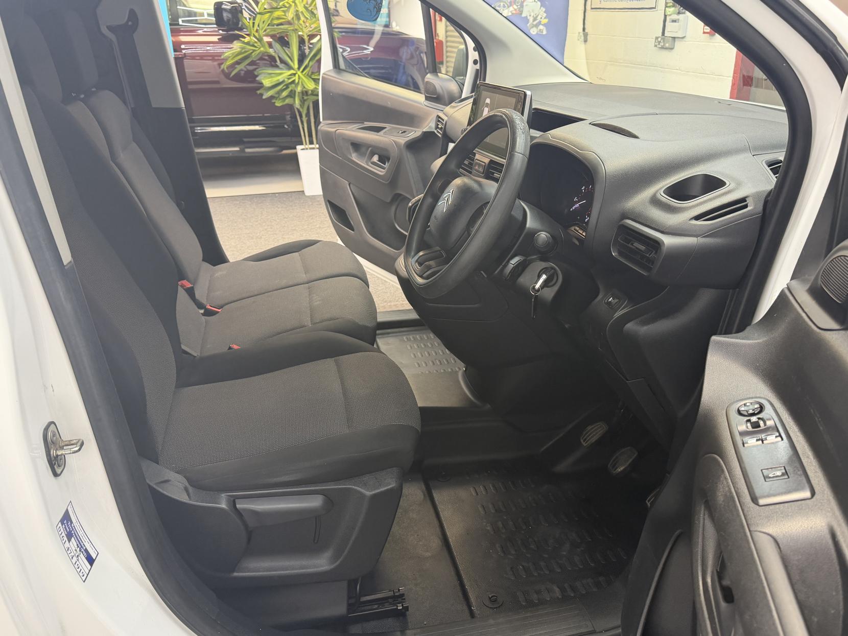 2021 Citroen Berlingo 1.5 BlueHDi 650 Enterprise M Pro Panel Van 5dr Diesel Manual SWB Euro 6 (75 ps) - Thumbnail 9