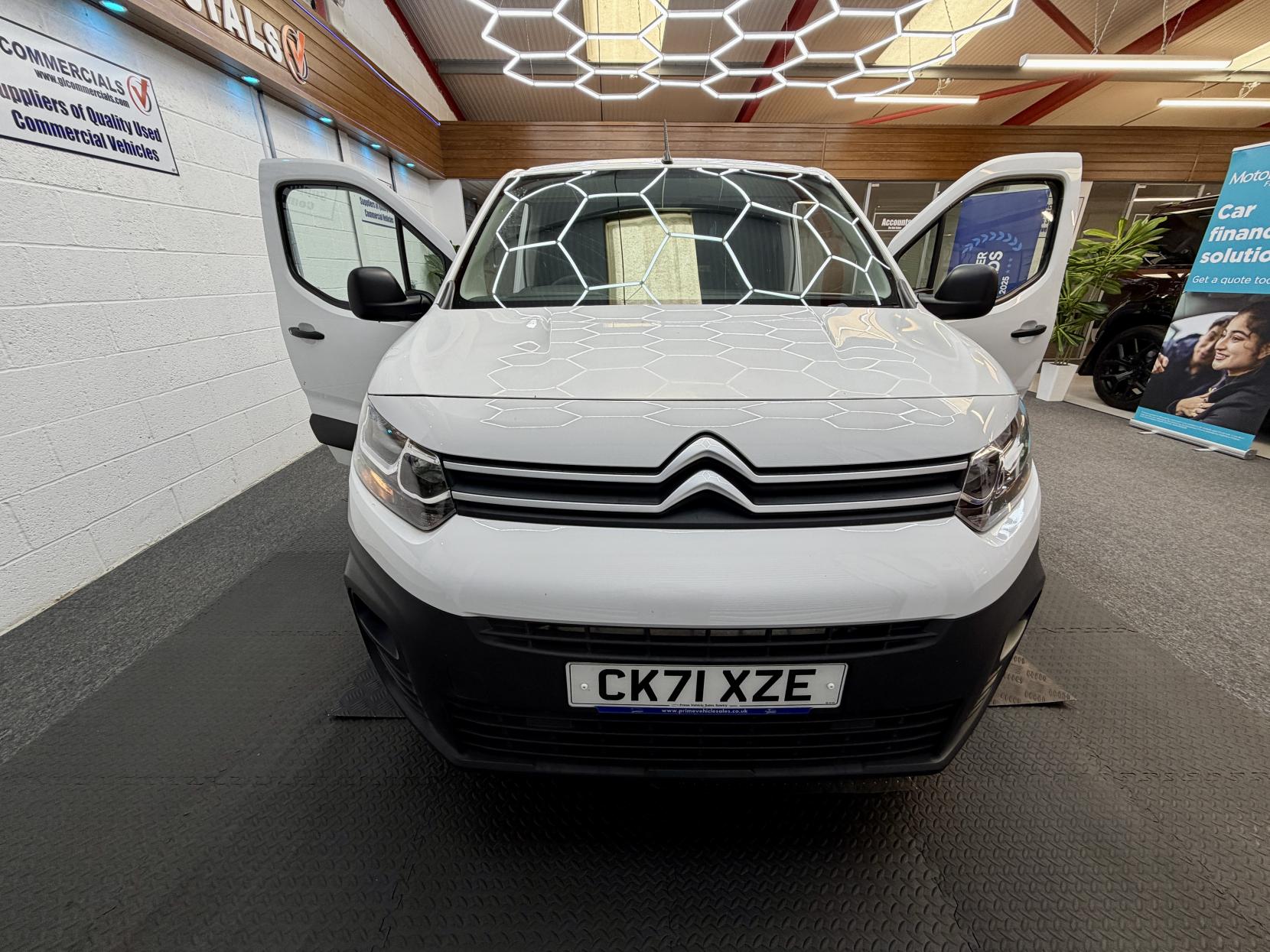 2021 Citroen Berlingo 1.5 BlueHDi 650 Enterprise M Pro Panel Van 5dr Diesel Manual SWB Euro 6 (75 ps) - Thumbnail 3