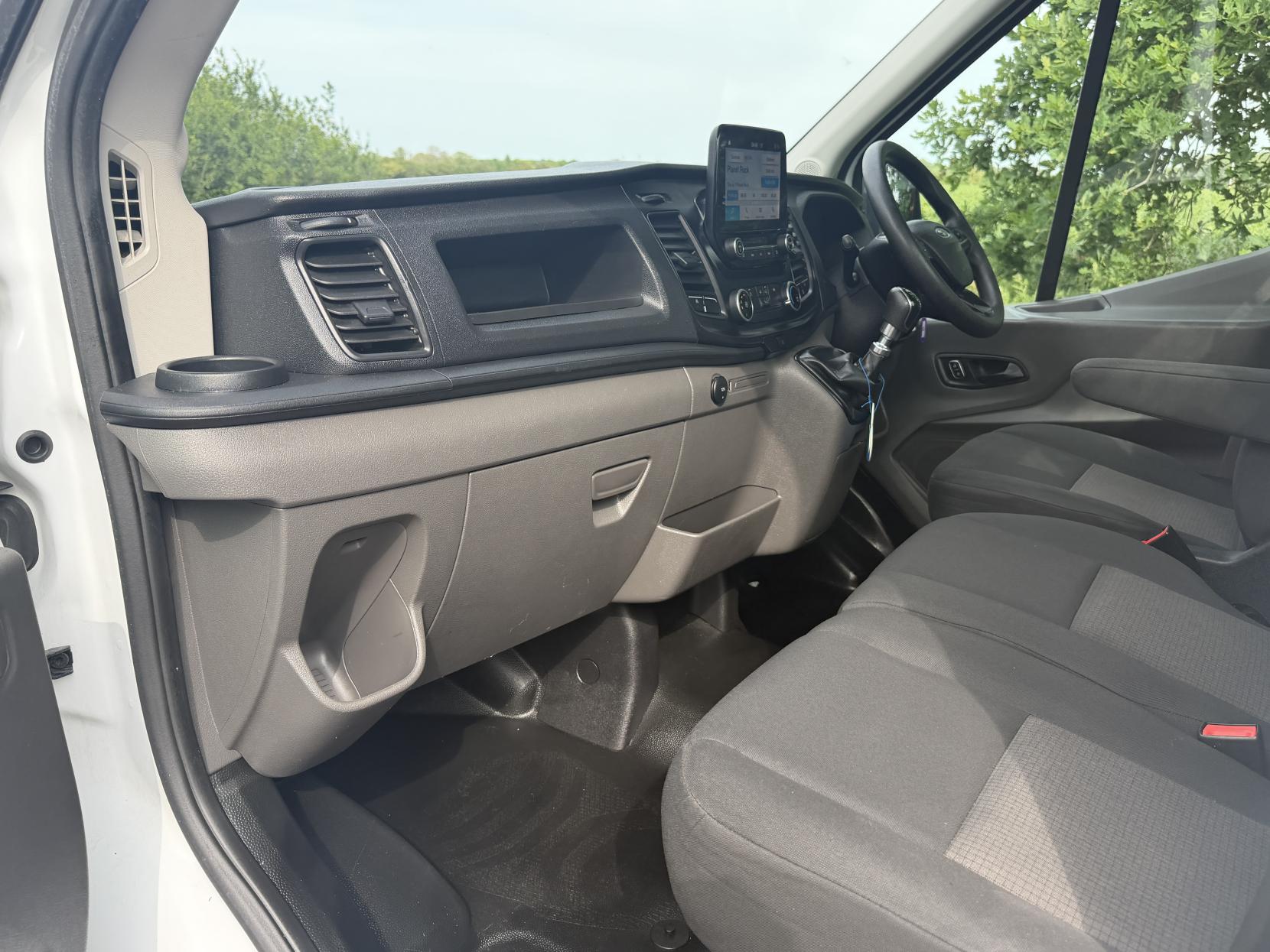 2022 Ford Transit - Thumbnail 18