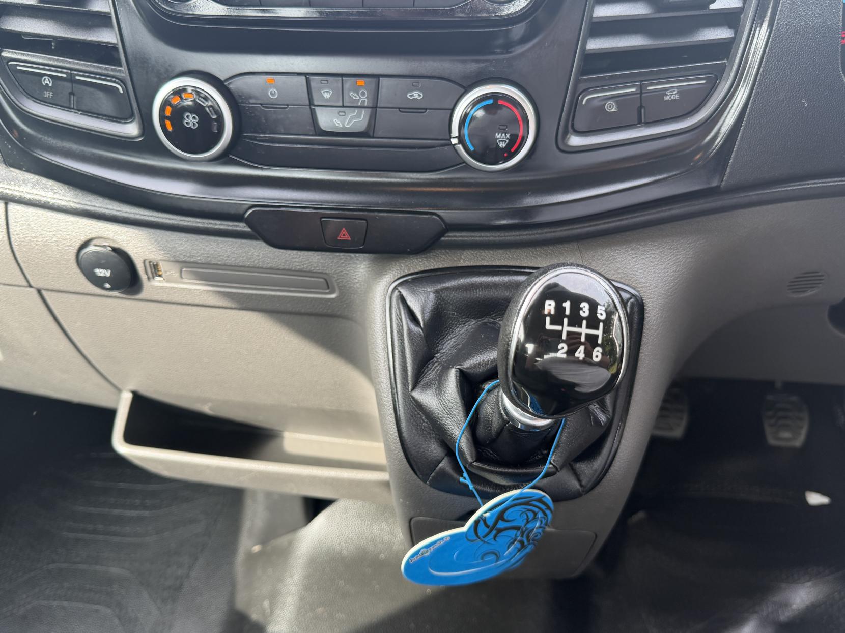 2022 Ford Transit - Thumbnail 17