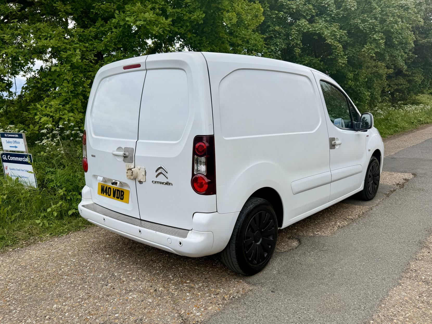 2014 Citroen Berlingo 1.6 HDi 625 Enterprise Panel Van 5dr Diesel Manual L1 (Euro 5) (133 g/km, 75 bhp) - Thumbnail 3
