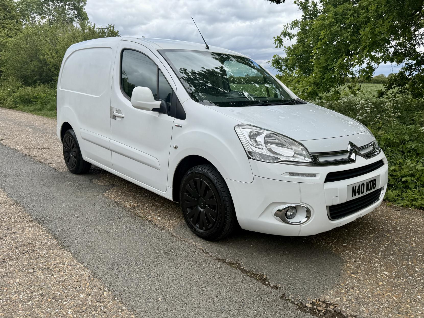 2014 Citroen Berlingo 1.6 HDi 625 Enterprise Panel Van 5dr Diesel Manual L1 (Euro 5) (133 g/km, 75 bhp) - Thumbnail 7