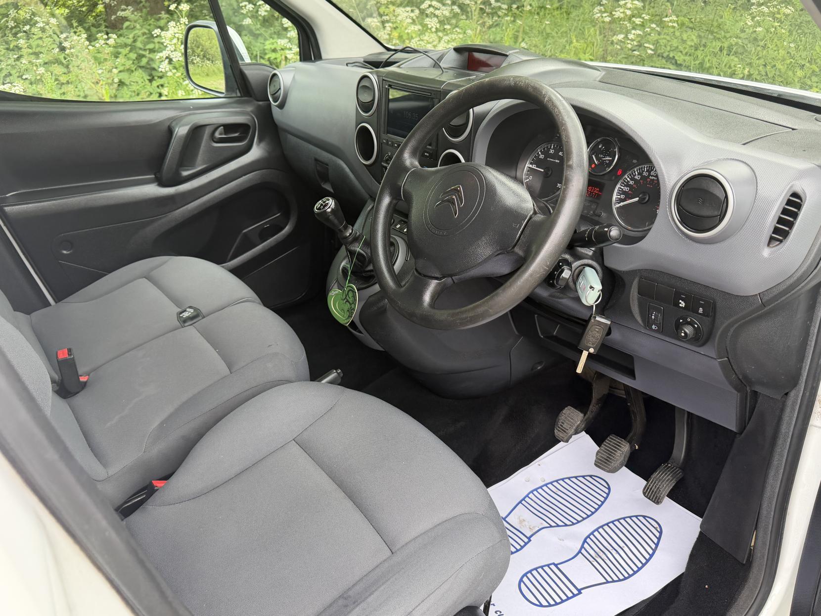 2014 Citroen Berlingo 1.6 HDi 625 Enterprise Panel Van 5dr Diesel Manual L1 (Euro 5) (133 g/km, 75 bhp) - Thumbnail 21