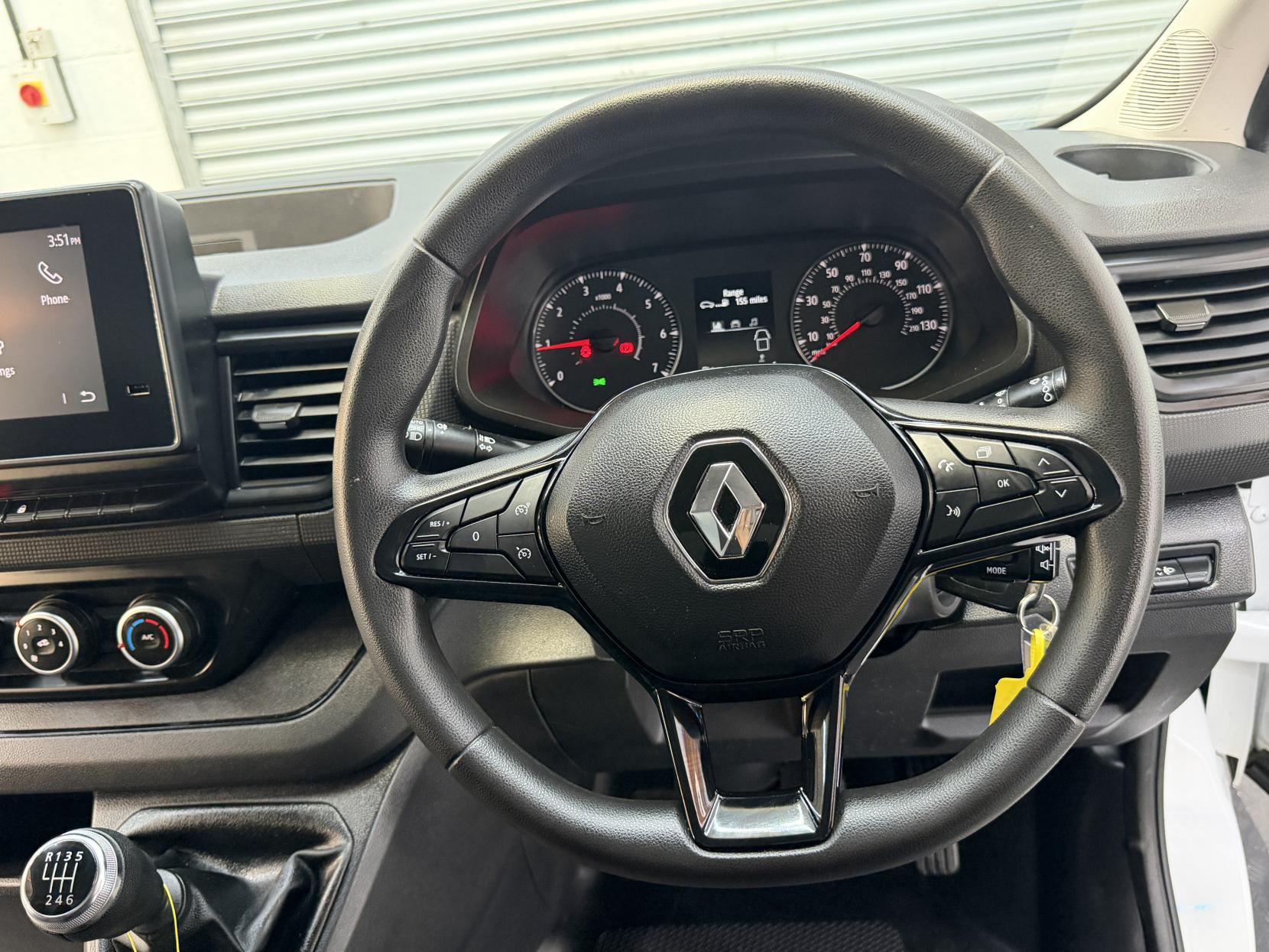 2023 Renault Trafic 2.0 dCi Blue LL30 Advance Panel Van 5dr Diesel Manual L2 H1 Euro 6 (s/s) (130 ps) - Thumbnail 17