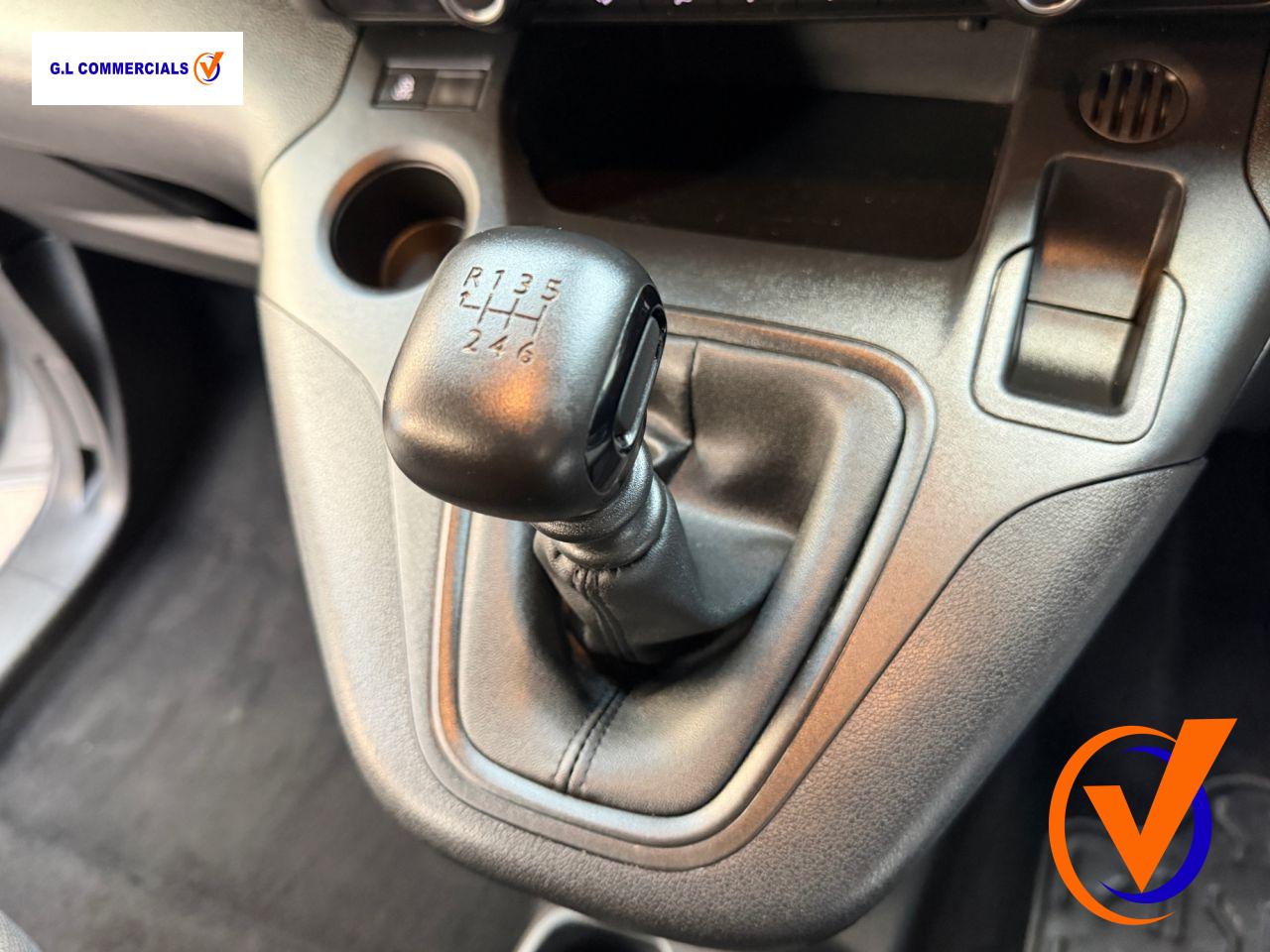 Vauxhall Combo 1.5 Turbo D 2300 Dynamic Crew Van Double Cab 4dr Diesel Manual L2 Euro 6 (100 ps)