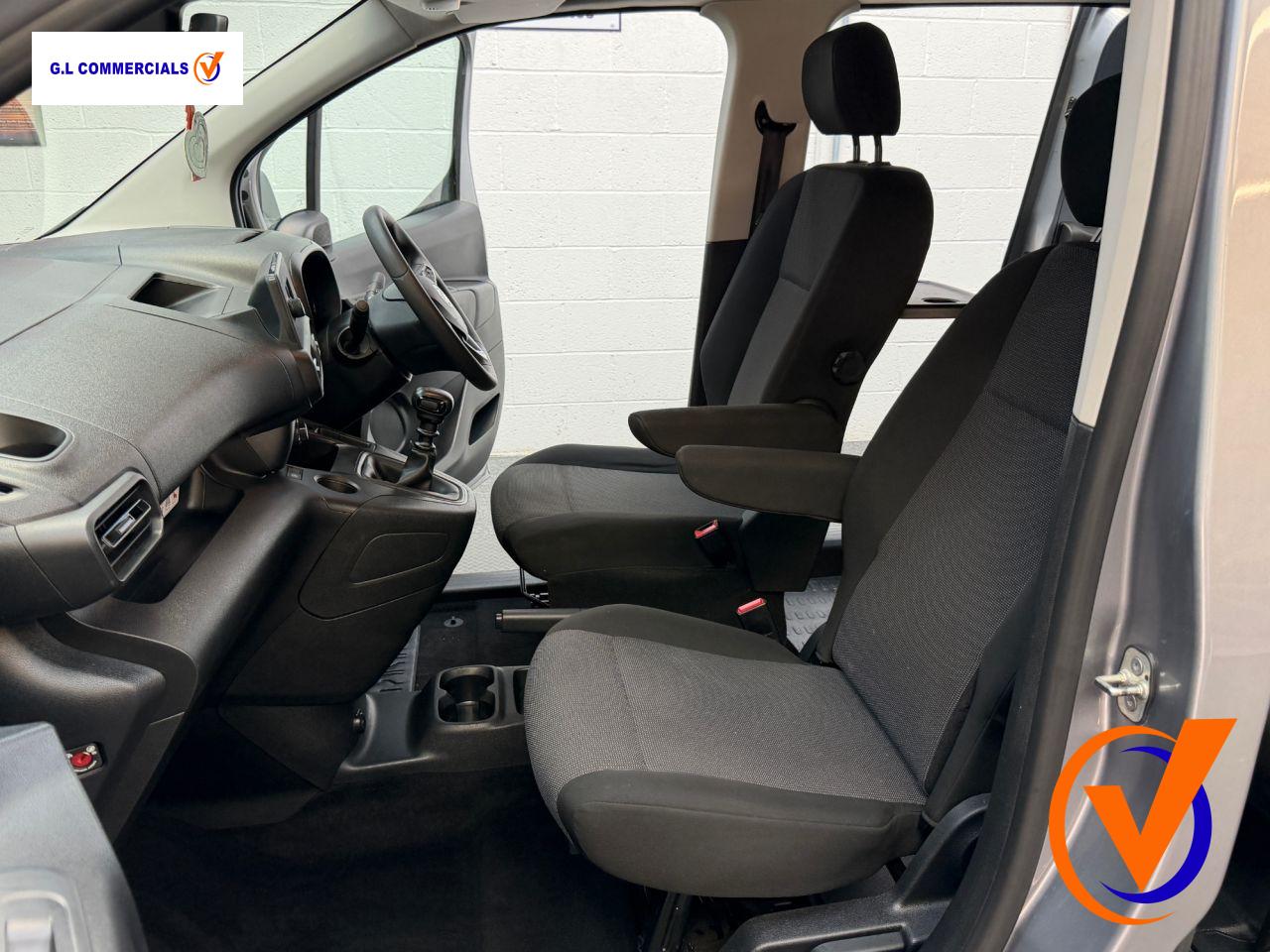 Vauxhall Combo 1.5 Turbo D 2300 Dynamic Crew Van Double Cab 4dr Diesel Manual L2 Euro 6 (100 ps)