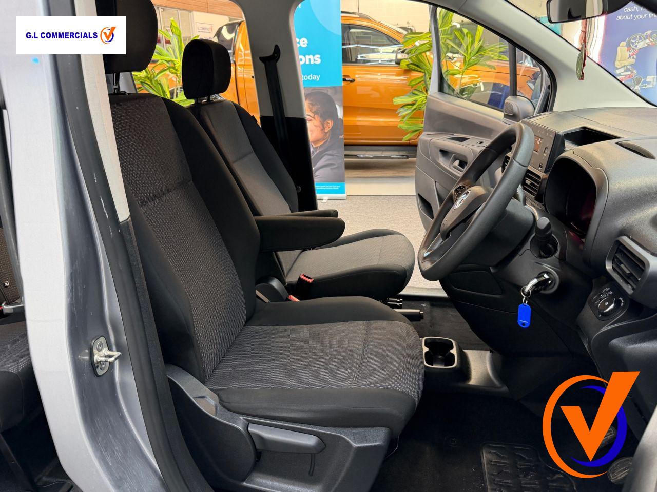 Vauxhall Combo 1.5 Turbo D 2300 Dynamic Crew Van Double Cab 4dr Diesel Manual L2 Euro 6 (100 ps)