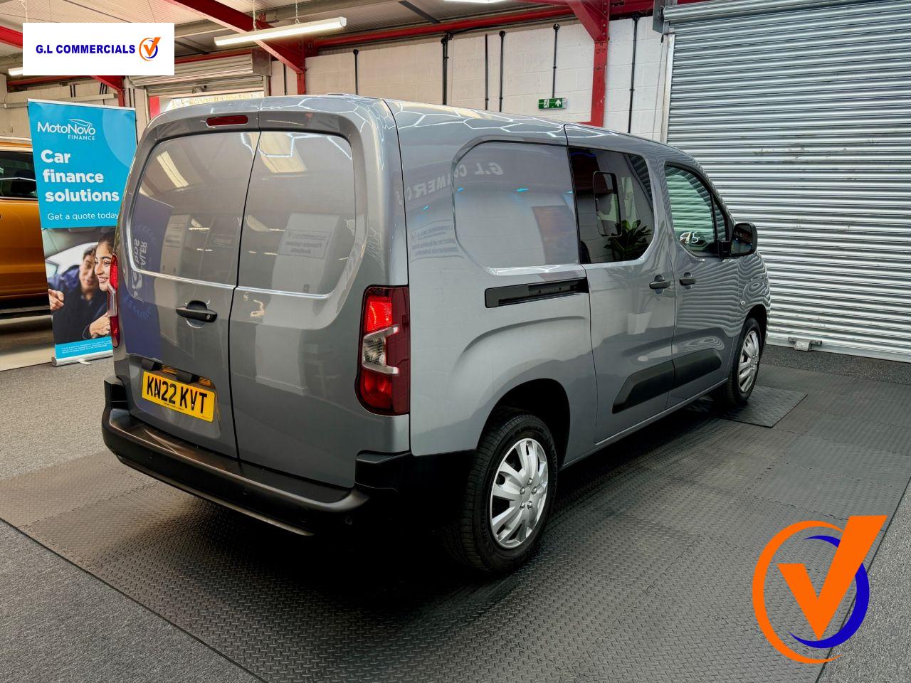 Vauxhall Combo 1.5 Turbo D 2300 Dynamic Crew Van Double Cab 4dr Diesel Manual L2 Euro 6 (100 ps)