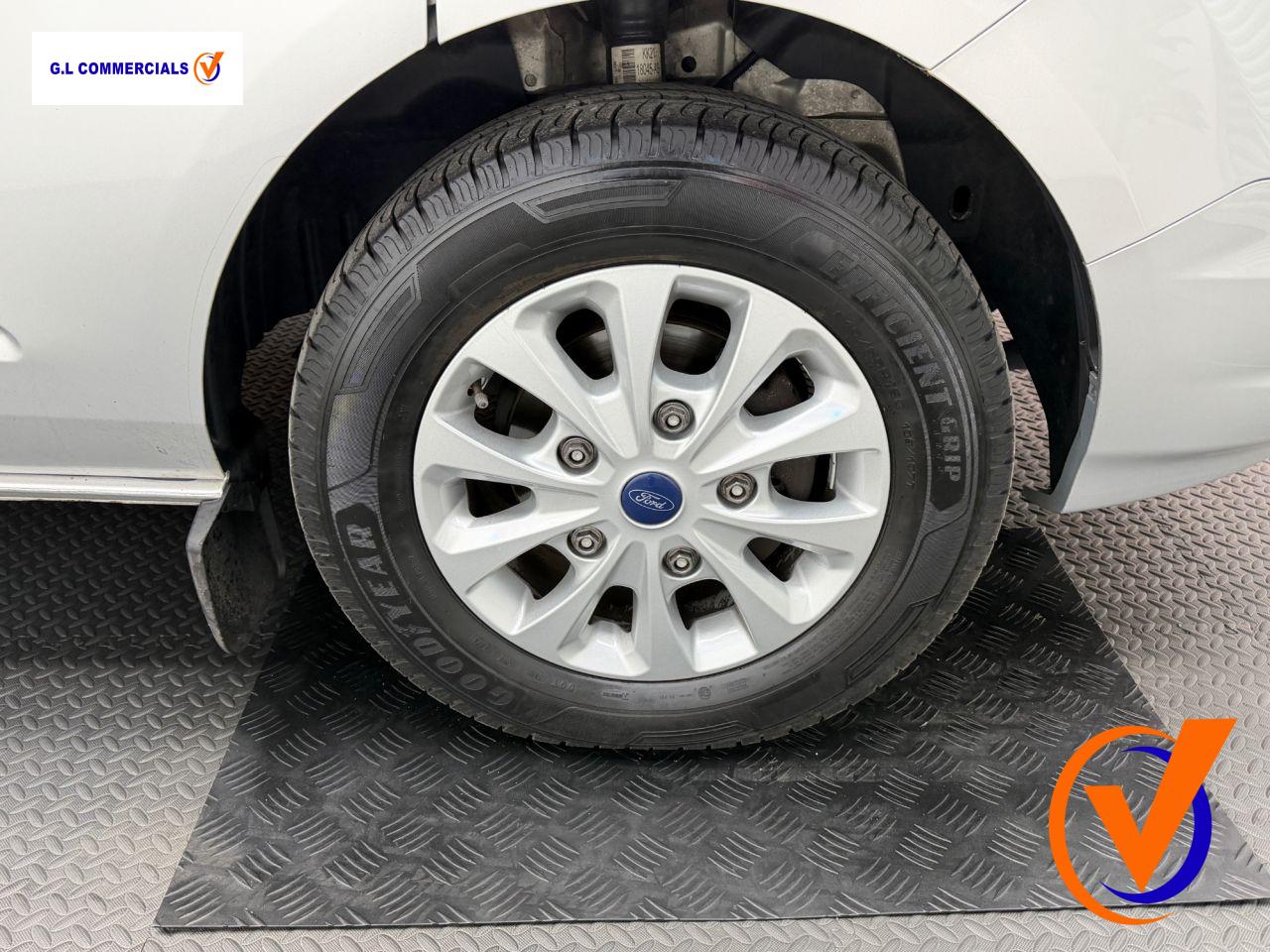 Ford Transit Custom 2.0 300 EcoBlue Trend Panel Van 5dr Diesel Auto L2 H1 Euro 6 (130 ps)