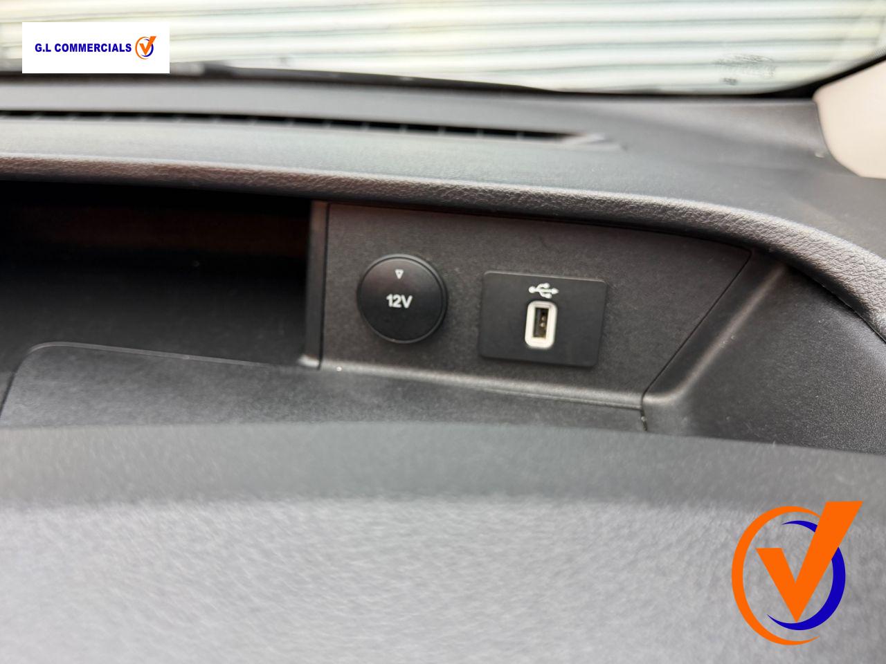 Ford Transit Custom 2.0 300 EcoBlue Trend Panel Van 5dr Diesel Auto L2 H1 Euro 6 (130 ps)