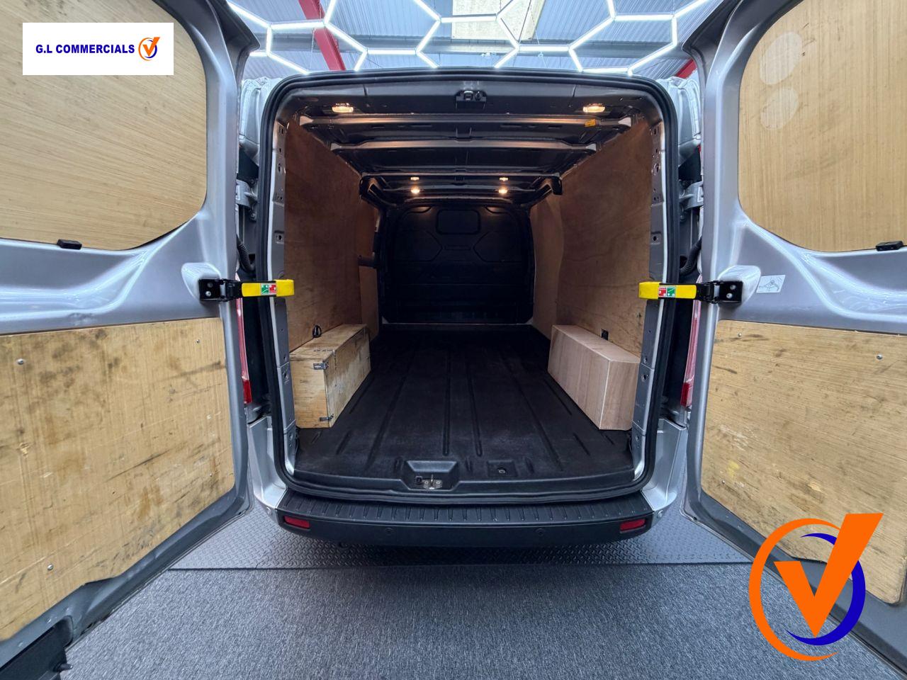 Ford Transit Custom 2.0 300 EcoBlue Trend Panel Van 5dr Diesel Auto L2 H1 Euro 6 (130 ps)