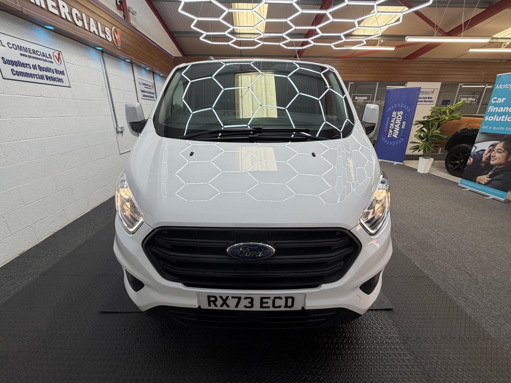 2023 Ford Transit Custom 2.0 300 EcoBlue Trend Panel Van 5dr Diesel Manual L1 H1 Euro 6 (s/s) (130 ps) - Thumbnail 7