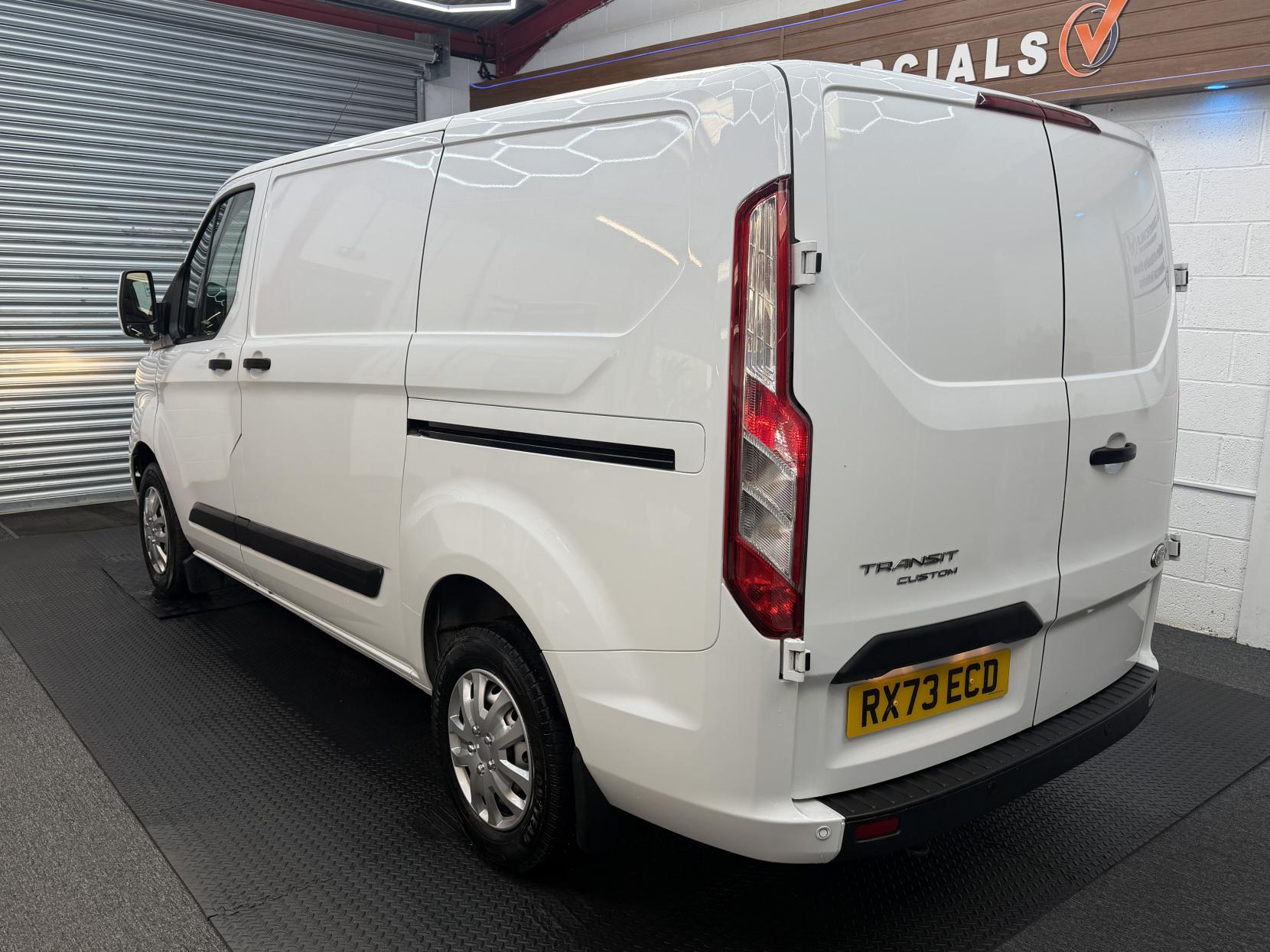 2023 Ford Transit Custom 2.0 300 EcoBlue Trend Panel Van 5dr Diesel Manual L1 H1 Euro 6 (s/s) (130 ps) - Thumbnail 3