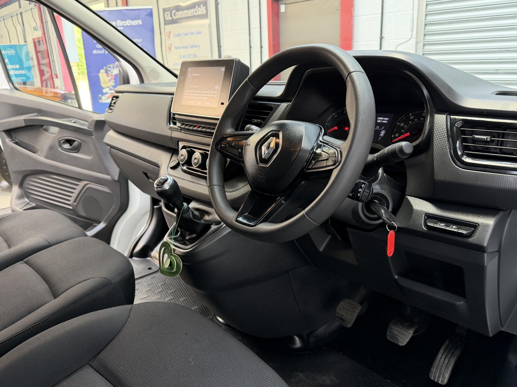 2023 Renault Trafic 2.0 dCi Blue LL30 Advance Panel Van 5dr Diesel Manual L2 H1 Euro 6 (s/s) (130 ps) - Thumbnail 14